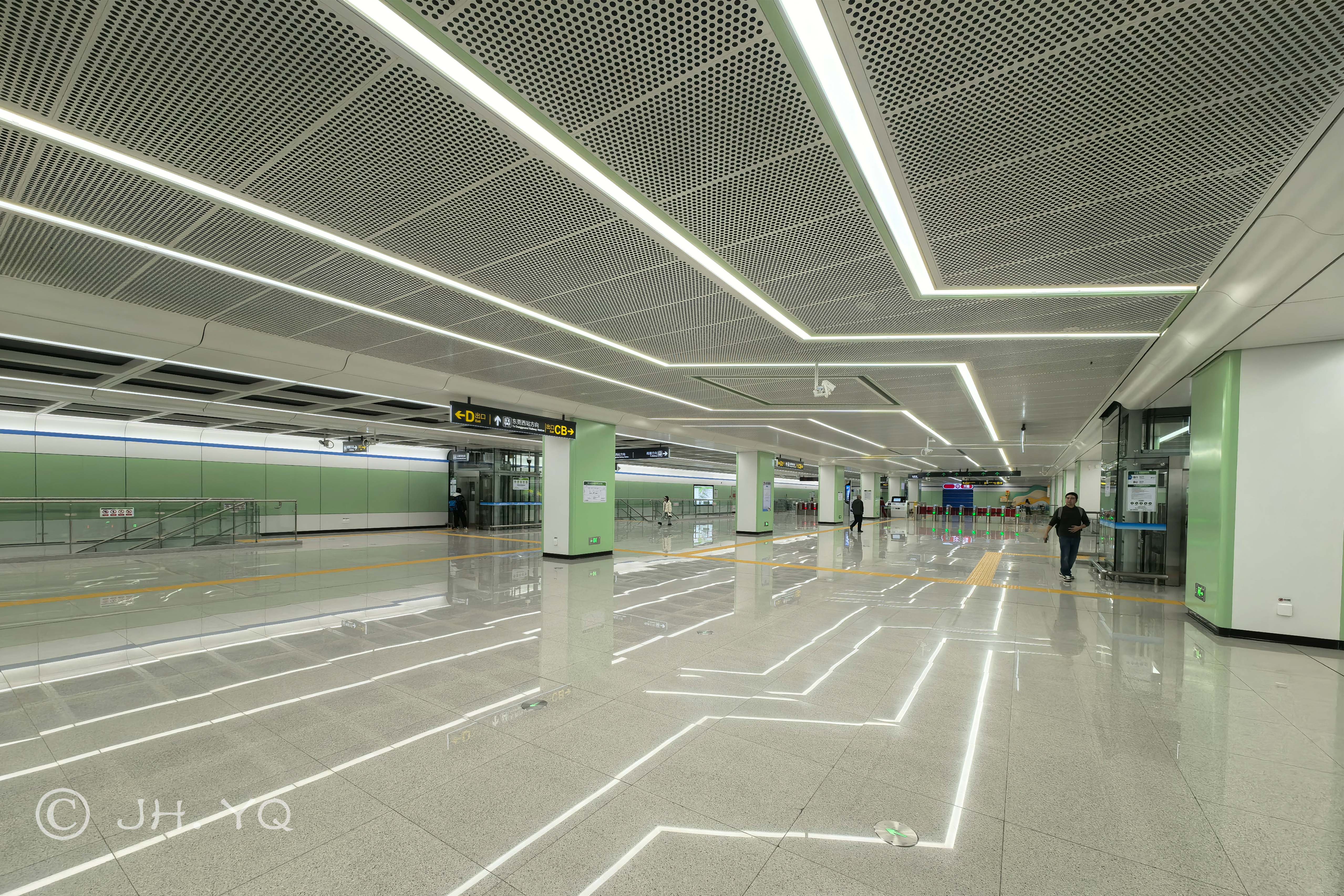 File:20251201 黄江站厅2 jhyq.jpg