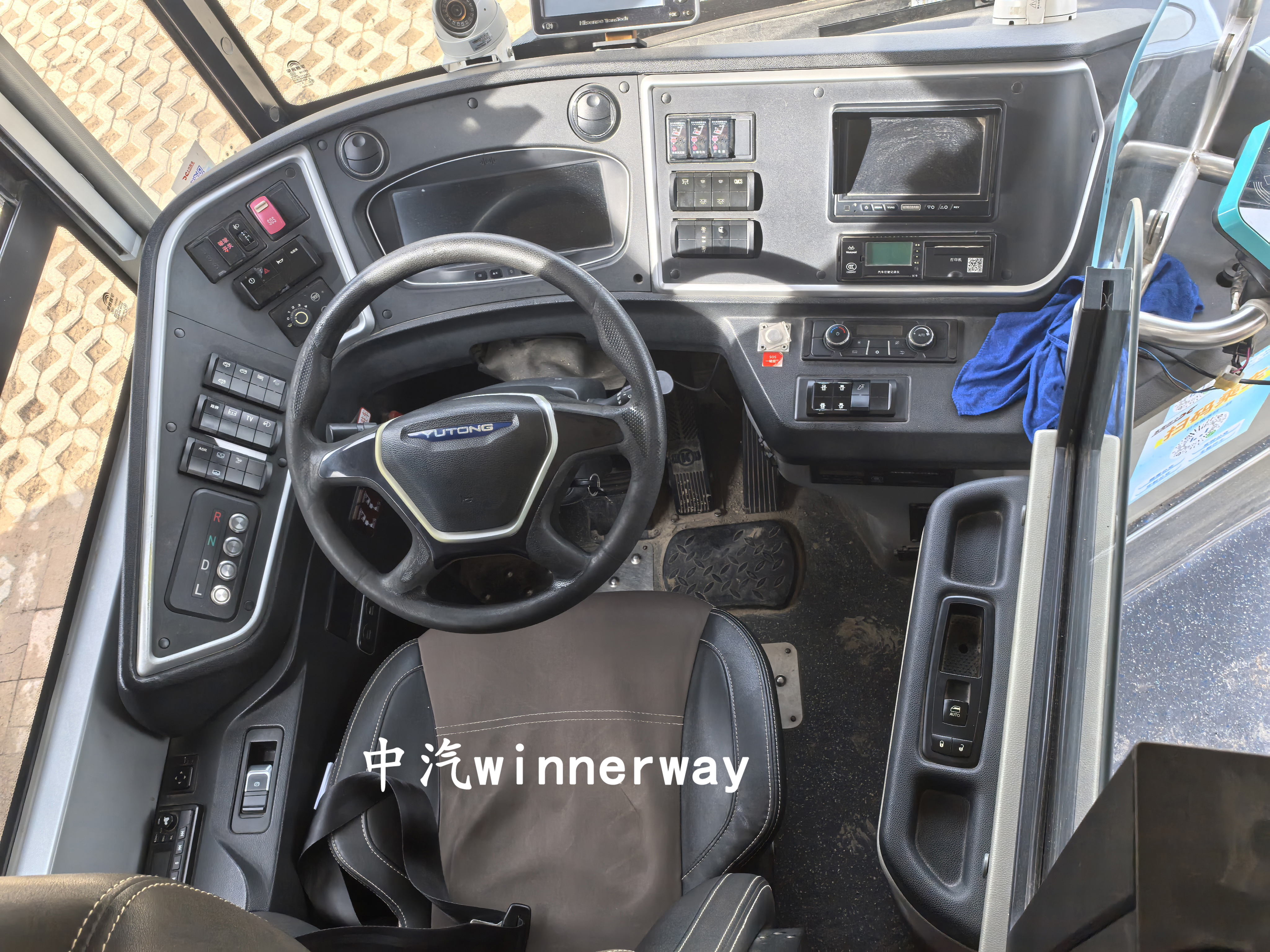 File:松山湖ZK6106BEVG1B駕駛室.jpg